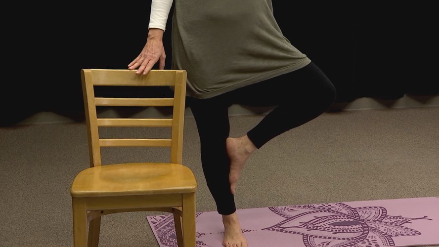 Yoga: Refresh and Renew 06